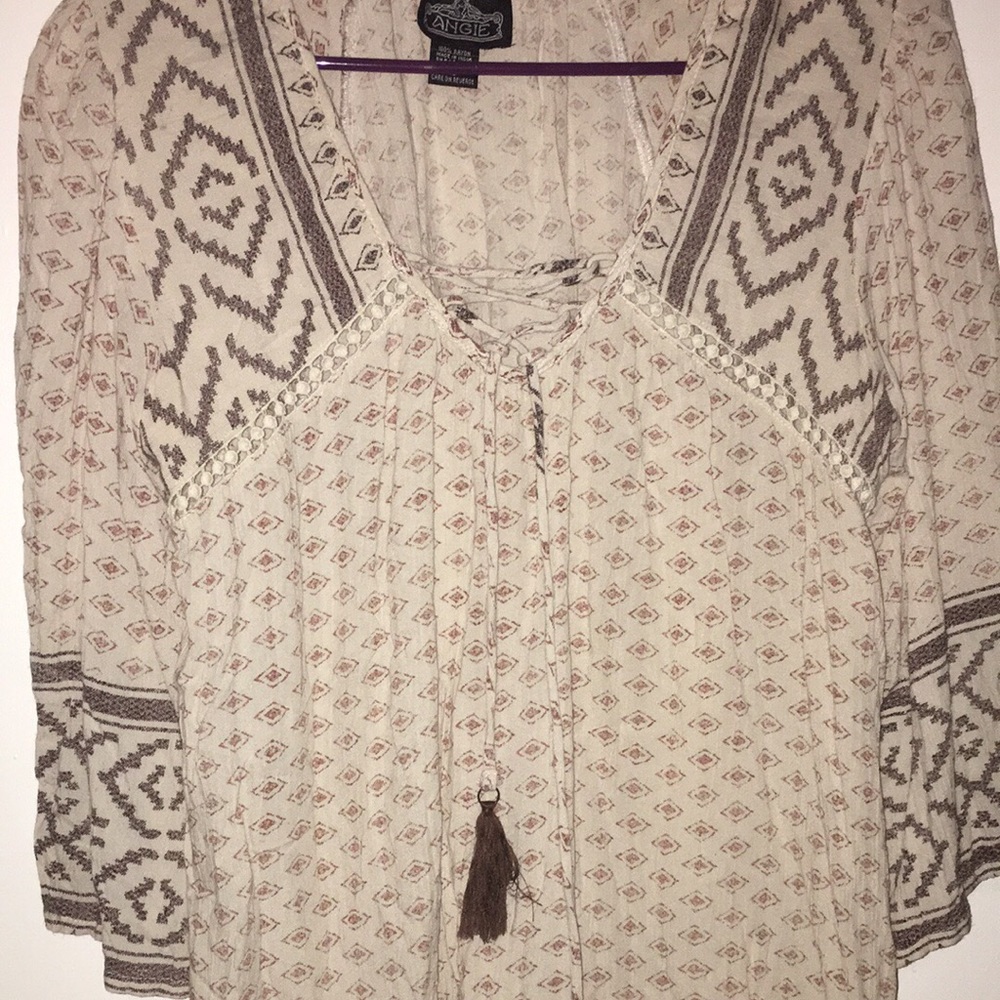Off white blouse with design